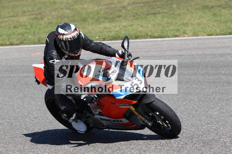 Archiv-2025/48 25.08.2025 Cornu Master School ADR/gruen-vert/53